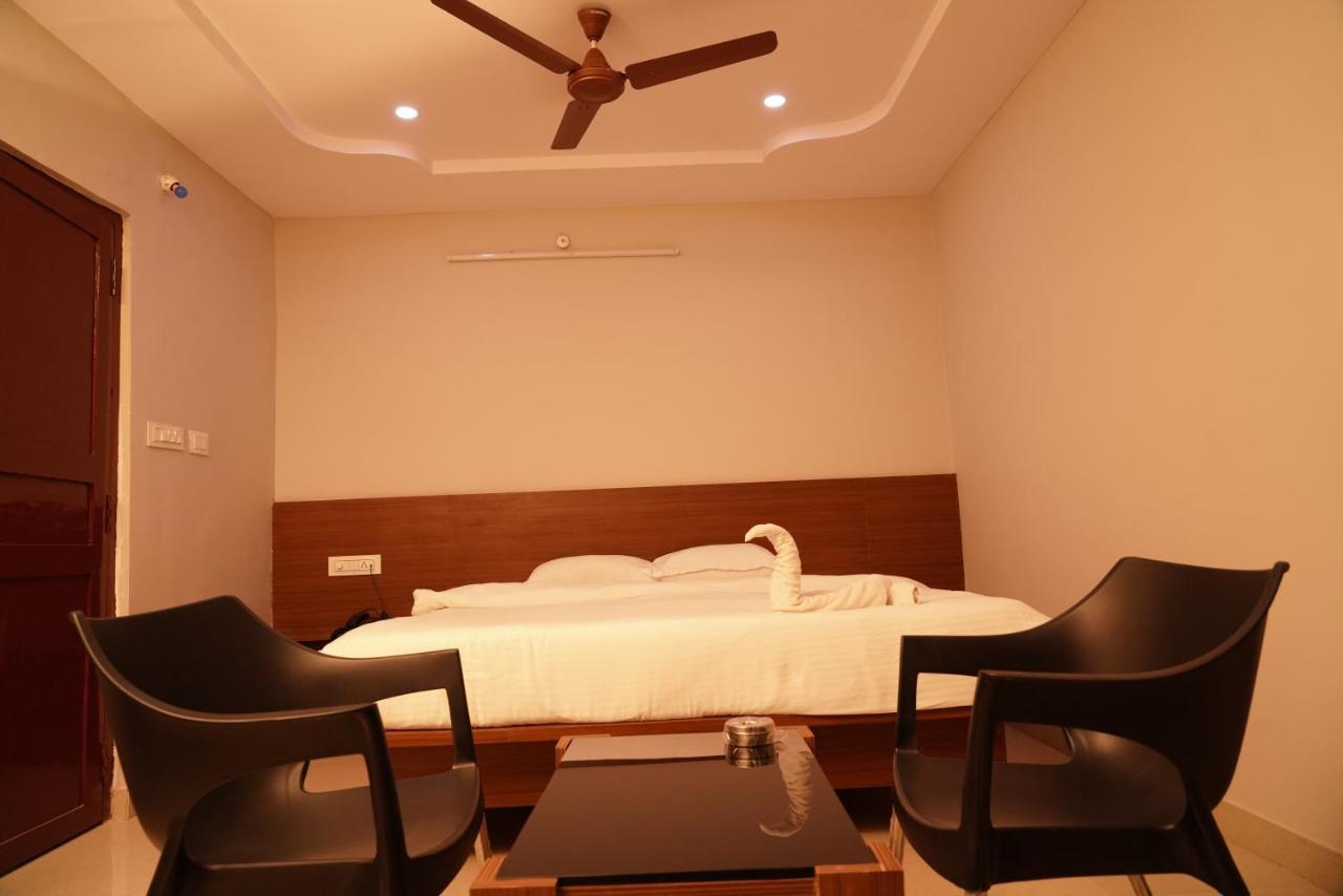 Swagath Residency Kākināda エクステリア 写真